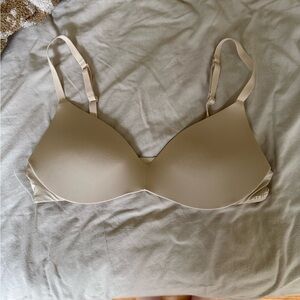 Skims push up bra 34A